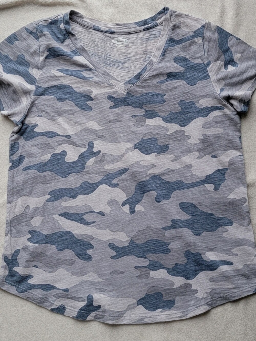 Camo V-Neck Tee - Blue/Grey